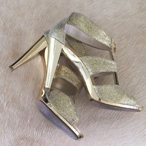 Micheal Kors Gold Glittery Size 8.5